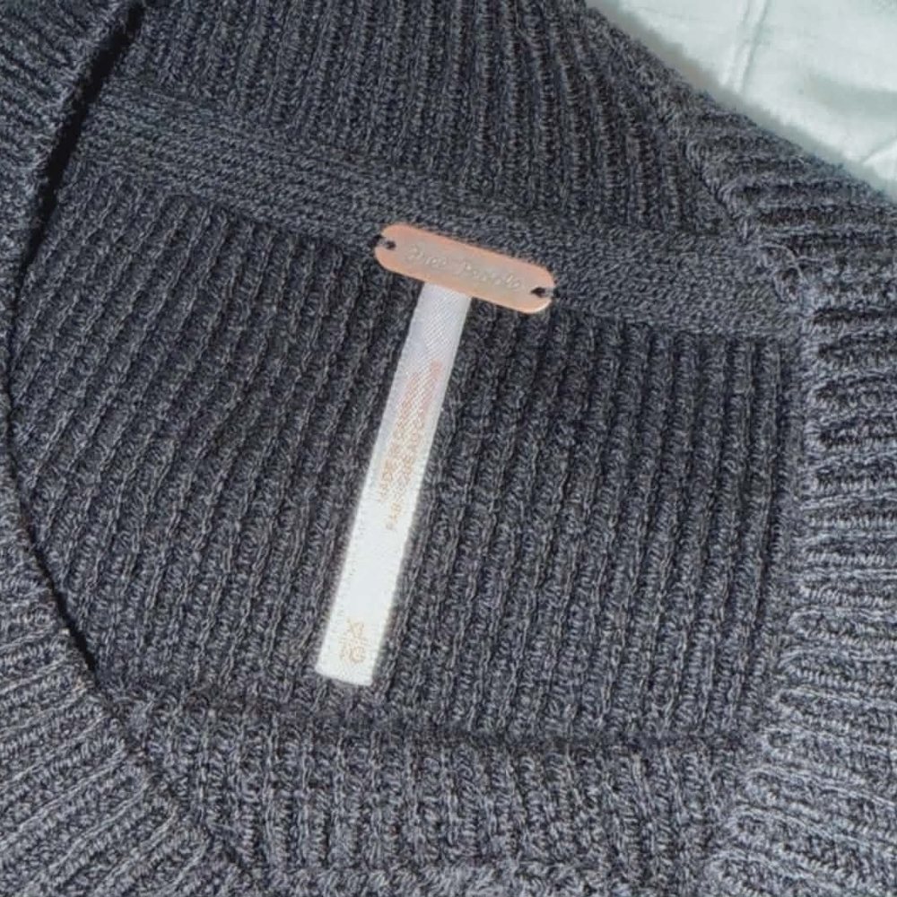 Free People Black Crew Neck Sweater - Picture 3 of 3